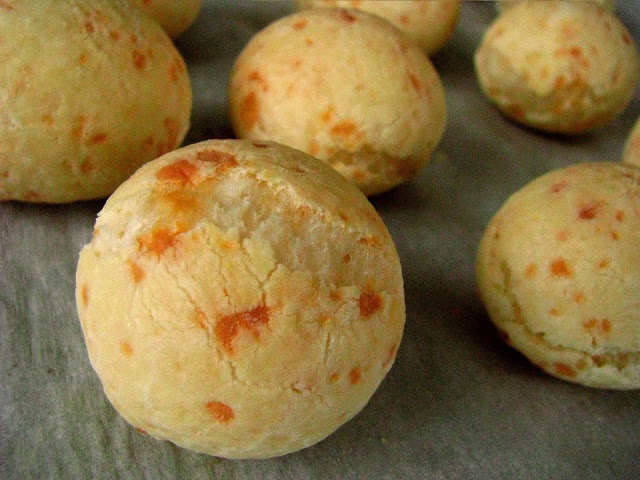 pao de queijo