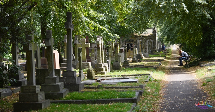 brompton cemetery