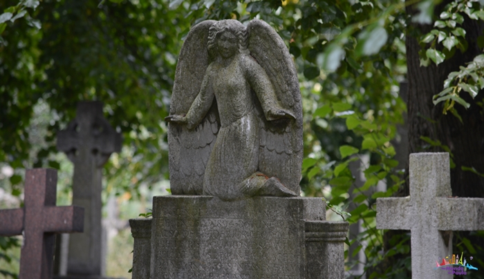 brompton cemetery