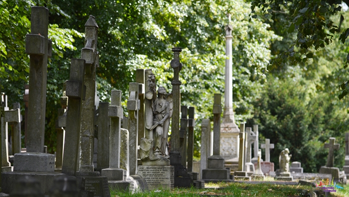 brompton cemetery