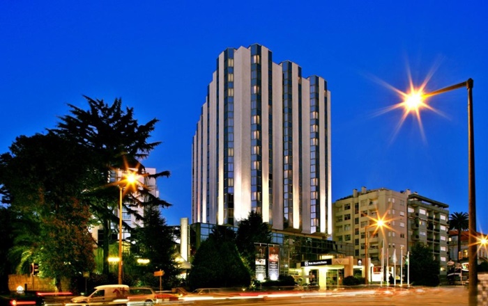  hospedagem no porto hotel crowne plaza