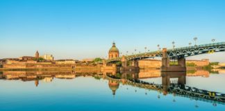 passeios bate e vota saindo de toulouse