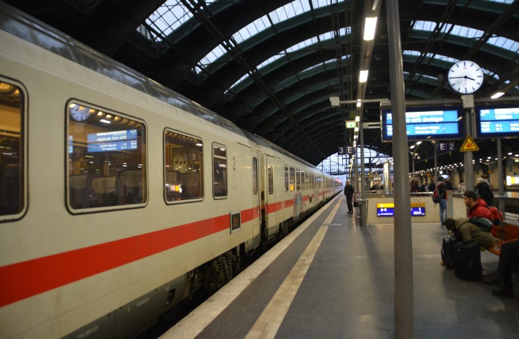 como ir do aeroporto de schonefeld ao centro de berlim