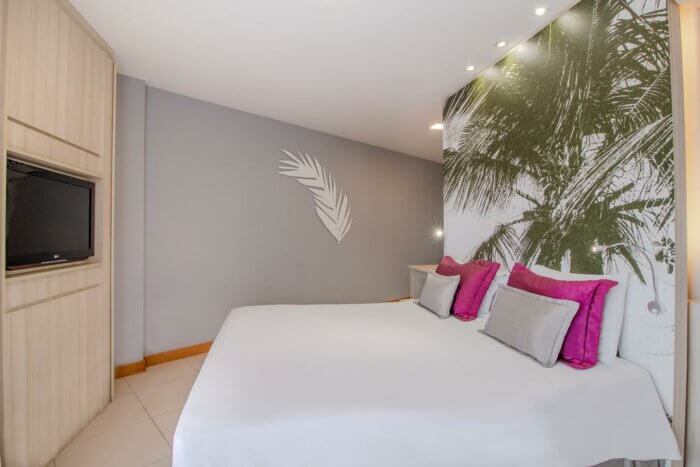 hotel perto avenida tancredo neves