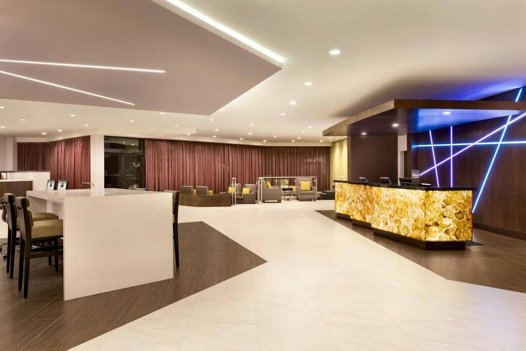 hotel perto do aeroporto de toronto