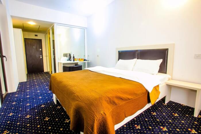 hotel aeroporto romenia