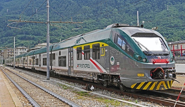 trem na itália