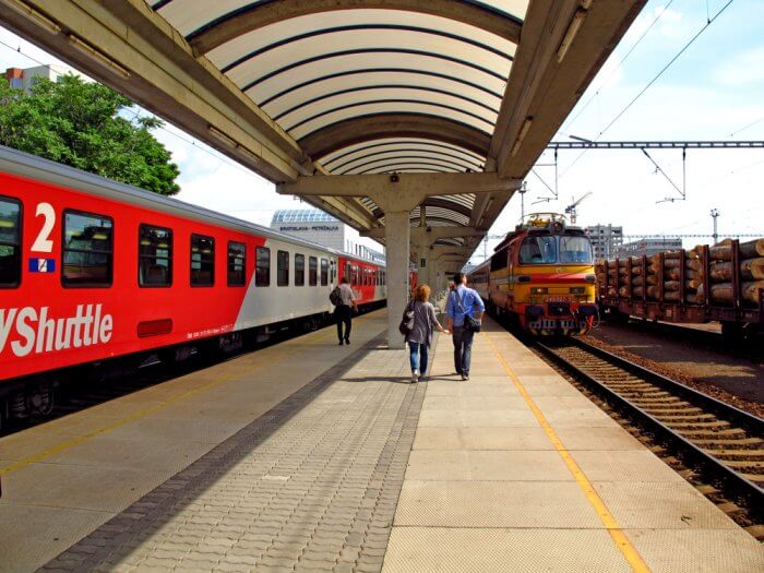 trem de viena a bratislava