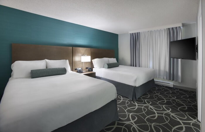 radisson aeroporto pearson