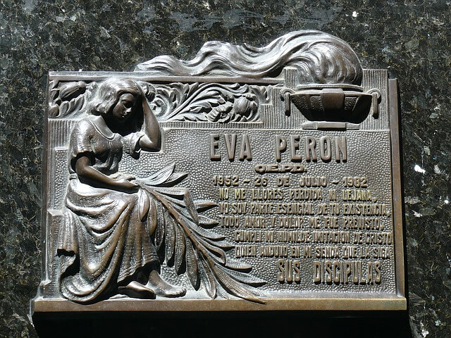 tumulo eva peron