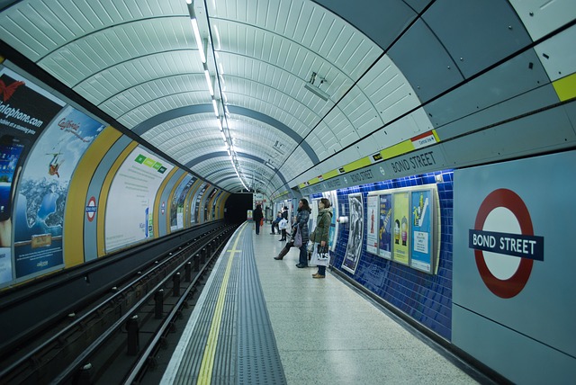estação de metrô em londres